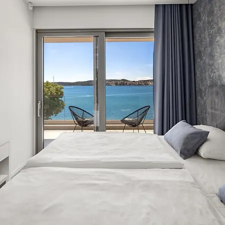 Beachfront Luminara Villa Trogir