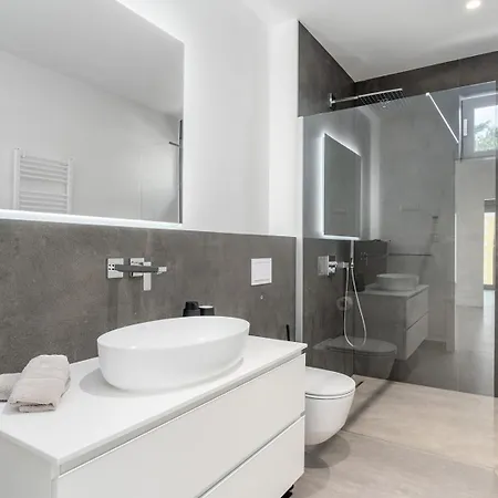 Beachfront Luminara Vila Trogir